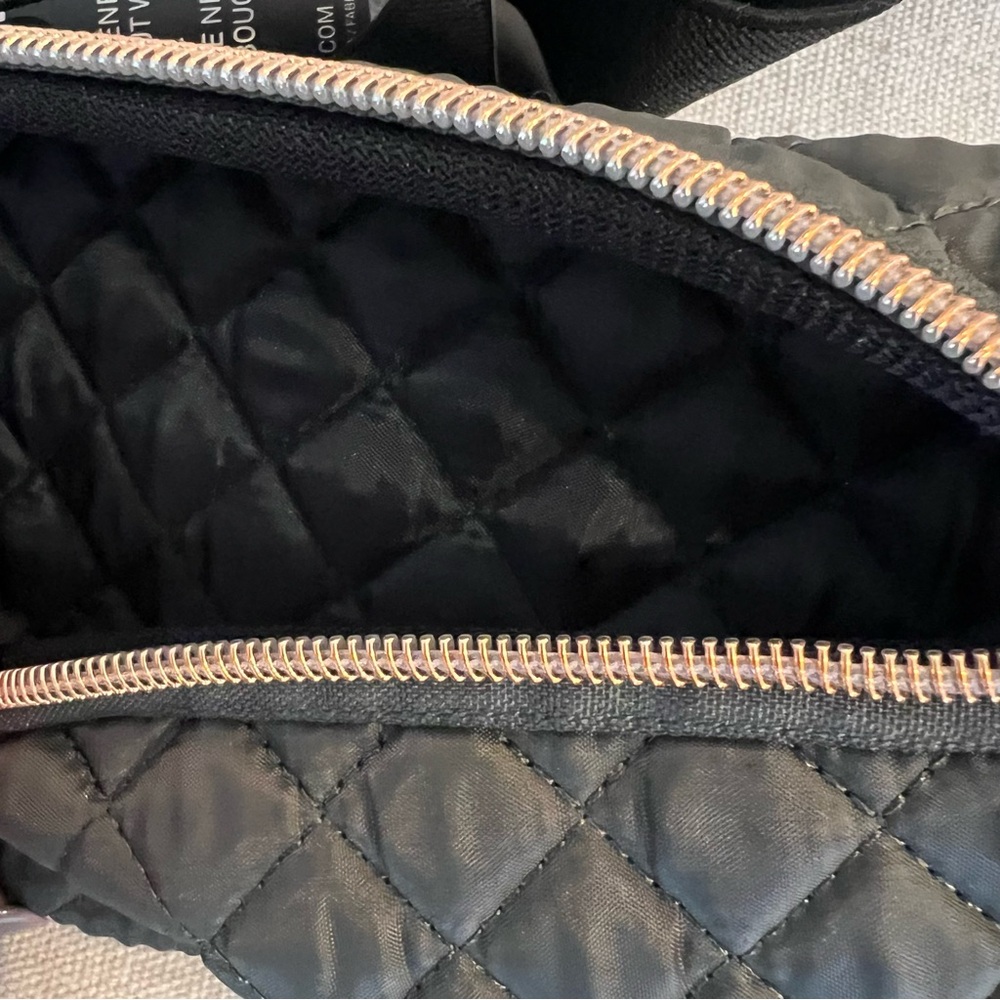Quilted Waist Pack Bag - Picture 5 of 6